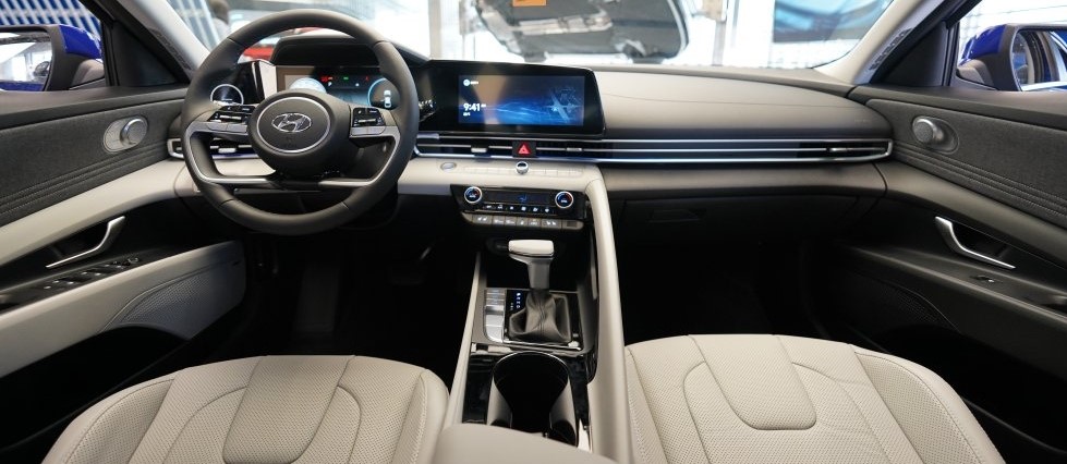2021 Hyundai Elantra New Interior layout