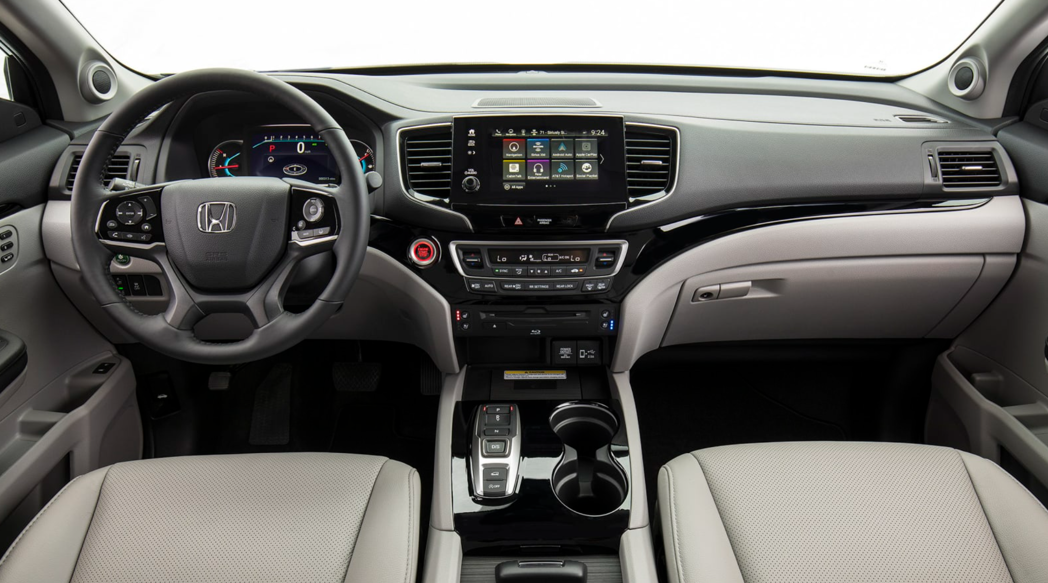2025 Honda Pilot Interior and Features