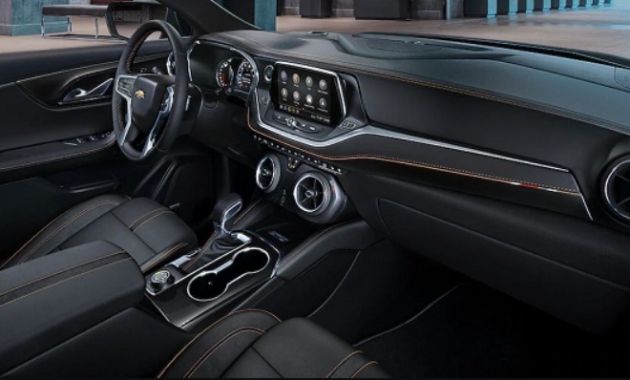 2023 Chevrolet Montana Interior