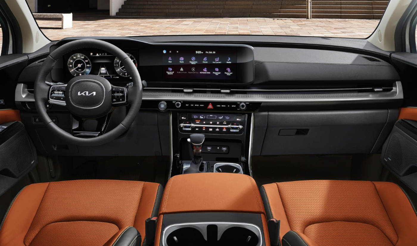 2023 Kia Carnival Interior